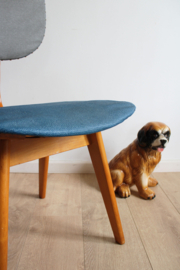 Set houten vintage stoelen met blauw/grijs skai-leer. Retro design dining chairs