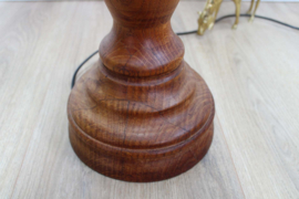 Japandi / Wabi Sabi lamp  met beige kap. Houten vintage schemerlamp