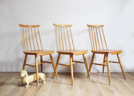 Set van 3 vintage spijlenstoelen. Houten retro stoelen.