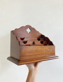 Klassiek houten postbakje, antiek look. Retro desk organzier / pennenbak