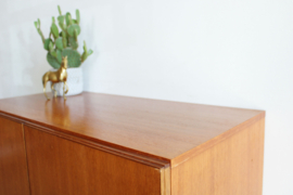 Houten vintage Omnia dressoir. Retro design kast, jaren 80