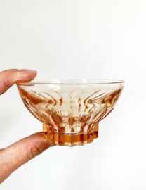 Set roze/pasteloranje glazen vintage schaaltjes - VHF. 7 kleine retro kommetjes - persglas