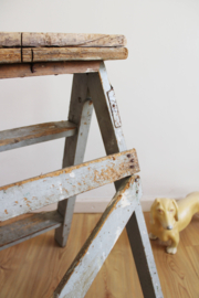 Houten vintage trapje. Brocante keukentrap / retro ladder