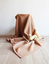 Bruin / gele retro deken van dralon.  Vegan sprei/ vintage plaid