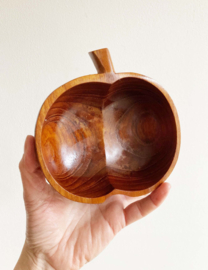 Set teak houten schaaltjes, 2 appels en een peer. Drie vintage fruit bakjes