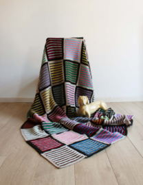 Kleurrijke vintage lapjes sprei. Handgemaakte retro deken / plaid