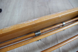 Vintage pannenrek -Piet Zwart voor Bruynzeel. Houten retro keuken / wandrek