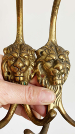 Set vintage leeuwenkop haakjes. Twee messing  kapstok / hoeden haken