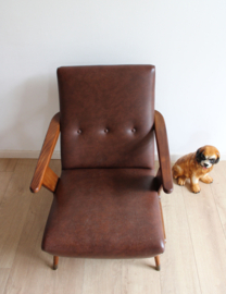 Bruine vintage fauteuil. Retro Mid Century design stoel