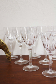 Set van 12 kristallen wijnglazen. Vintage glazen, rood en wit
