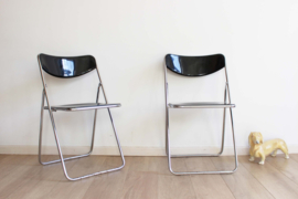 Zwarte vintage klapstoelen - Jim - IKEA. Retro design stoeltjes - Niels Gammelgaard