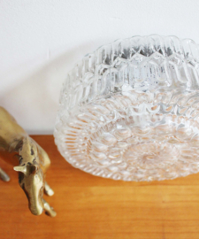 Vintage plafonnière van gebobbeld glas. Retro plafond / wand lamp