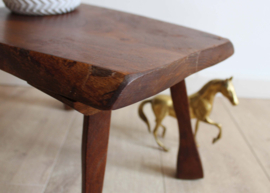 Vintage boomstam tafeltje. Houten retro krukje / plantentafel