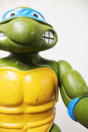 Grote vintage Teenage Mutant Ninja Turtles figuur - Leonardo. Retro TMNT pop - 1989