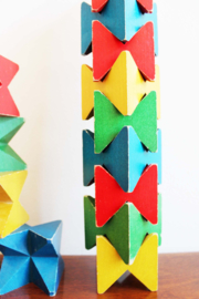 Houten vintage vlinder blokken met poppetjes- Naef? Retro Montessori speelgoed