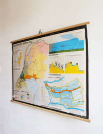 Vintage schoolplaat - Bedwongen waterland. Retro landkaart Nederland, o.a. waterschap