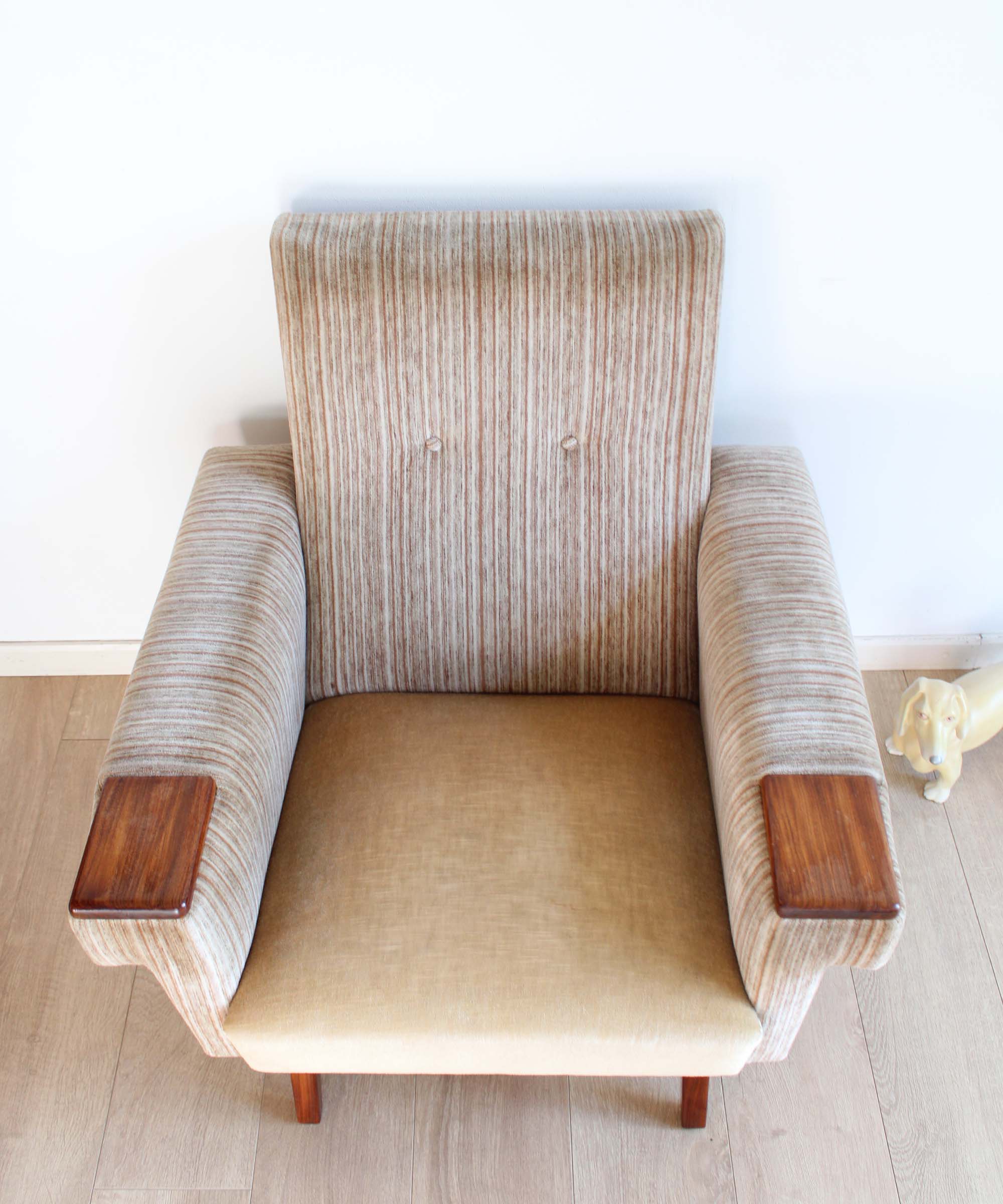 Heerlijke vintage Mid Century fauteuil. Retro design lounge stoel