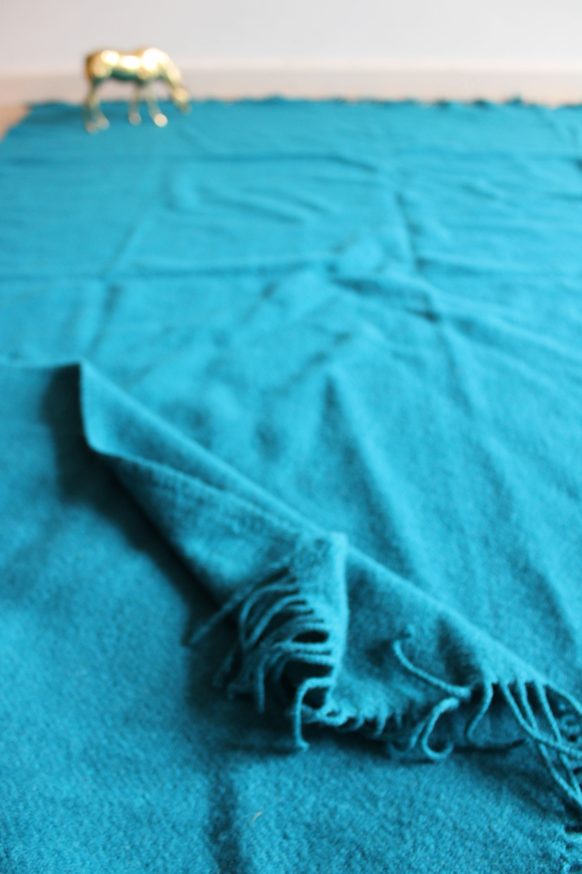 Azuur blauwe wollen plaid, Silkeborg Uldufspindiri. Zachte deken.