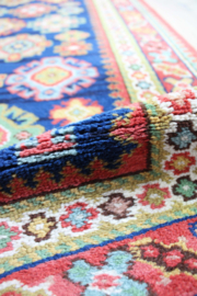 Vintage loper met Oosters decor. Lang Boho tapijt / kleed met bloemen