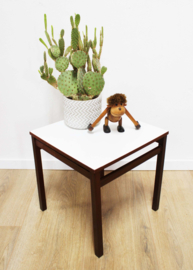Houten vintage bijzettafeltje. Mid Century planten tafel
