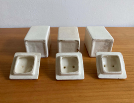 3 vintage aardewerk potten met deksel. Antieke voorraad potjes - Duits