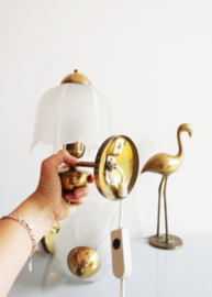Set vintage nachtlampjes met glazen kap. Twee goudkleurige lampjes
