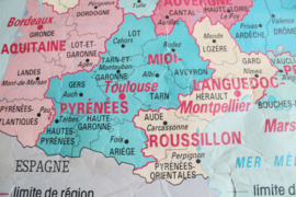 Vintage schoolplaat van Frankrijk. Oude retro landkaart / poster / La France