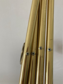 4 goudkleurige vintage kledinghangers. Set Hollywood regency kleerhangers / kapstok.