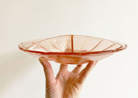 Glazen vintage schaal met vakverdeling,  rosé. Art Deco bord van roze glas.