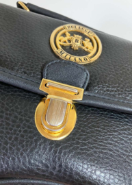 Zwarte Bulaggi Milano schoudertas, goudkleurige details. Handtas / crossbody