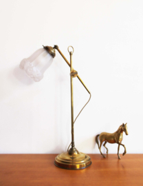 Goudkleurige vintage tafellamp, OMI. Antieke bureaulamp / hengellampje