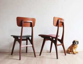 Set van 2 teakhouten vintage stoelen - Wébé? Mid Century etro design stoelen.