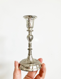 Zilverkleurige vintage kandelaar. Sfeervolle BMF kaarsenhouder