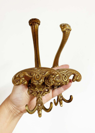 Set vintage messing (?) haken. Goudkleurig haakje / hoedenhaak, 2 stuks