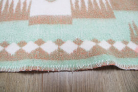 Roze / mintgroene wollen vintage deken. Retro sprei - 160 x 206 cm