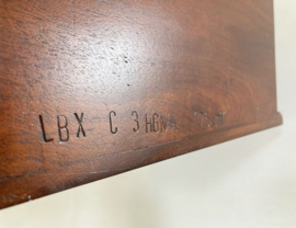 Klassiek houten postbakje, antiek look. Retro desk organzier / pennenbak