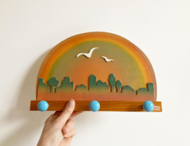 Vintage kapstok voor kids Retro houten kapstokje met regenboog