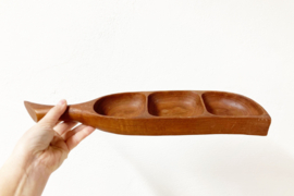 Houten vintage schaal in peul vorm. Boho bord met vakken / snackschaal