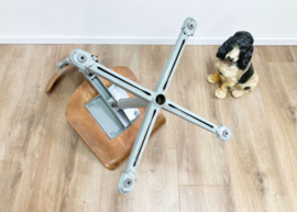 Industriële retro tekenstoel, Friso Kramer?  Vintage atelier / werkplaats stoel