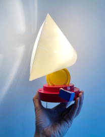 Vintage STOJA wandlamp van IKEA. Retro Memphis stijl lampje, nr 1