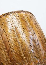 Grote vintage wicker mand met deksel. Rieten retro wasmand
