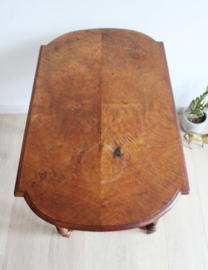Houten antieke bijzettafel, Mahonie? Vintage tafeltje in  Louis XVI stijl.