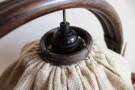 Vintage Manou tafellamp jaren 70. Retro rotan safari lamp