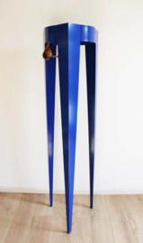 Blauwe design kapstok - Chase G - Michiel van der Kley voor Van Esch.
