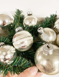 Set glazen vintage kerstballen. 9 antieke? zilveren kerstversiering.