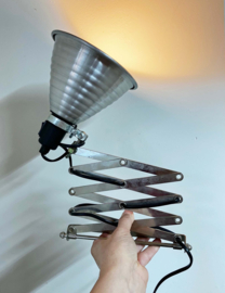 Industriële retro schaarlamp / harmonicalamp- Jaren ‘90. Metalen vintage lamp