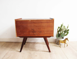 Houten vintage nachtkastje - Louis Van Teeffelen voor Webe? Retro ladekastje
