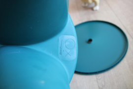 Groen/blauwe retro kruk Bubu voor XO Design. Philippe Starck