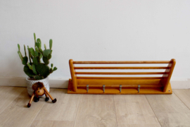 Vintage pannenrek -Piet Zwart voor Bruynzeel. Houten retro keuken / wandrek