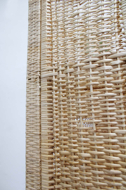 Rotan vintage kast  met planken.  Rieten Boho Wabi Sabi kastje